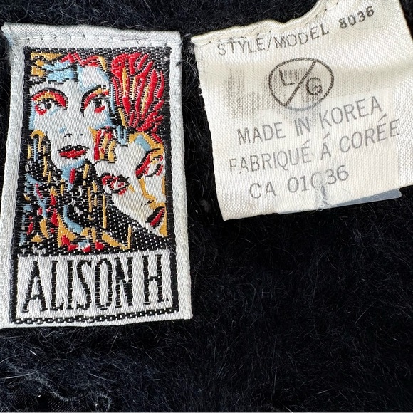 Alison H. Angora Blend Sweater Top Floral Appliqué L Black Cloud Knit Gothcore - Picture 10 of 10
